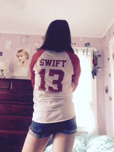 DIY Taylor Swift shirt. Maybe 89 instead of 13. Diy Taylor Swift Shirt, Taylor Swift Halloween Costume, Taylor Swift Top, Taylor Swift Shirt, Taylor Swift Shirts, Taylor Swift Birthday, Baseball Tops, Swift Concert, Diy Tops