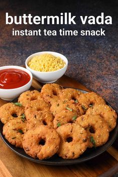 Vada Recipe, Spicy Snacks Recipes, Pakora Recipes, Breakfast Recipes Indian, Indian Cooking Recipes, Chaat Recipe, Vegetarian Snacks Recipes, Spicy Snacks, Indian Dessert Recipes