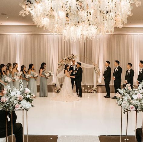 My Wedding Songbird | SoCal Chinese American Wedding Planner on Instagram: "✨An enchanting ceremony at Venue by Three Petals -———— Venue: @venueby3p Planner/MC: @myweddingsongbird DJ: @halusyn @f.mirando_ Florist: @hollywoodbridal_oc Makeup & Hair: @kathyhuynhartistry Photo: @GreySmilesProject Video: @cnomatic Photo Booth: @funtasticphotobooth Dessert: @mmcreamery Dance Instructor: @bfitchauuu ————— #ceremony #weddingceremony #weddingday #weddinginspiration #weddingdecor #ceremonydecor #ceremonyinspiration #brideandgroom #weddingplanner #weddingplanning #weddingplanning #chineseamericanweddingplanner #californiaweddingplanner #losangelesweddingplanner #socalweddingplanner #destinationweddingplanner #wedding" Dance Instructor, Ceremony Inspiration, American Wedding, Destination Wedding Planner, Ceremony Decorations, My Wedding, Makeup Hair, California Wedding, Photo Booth