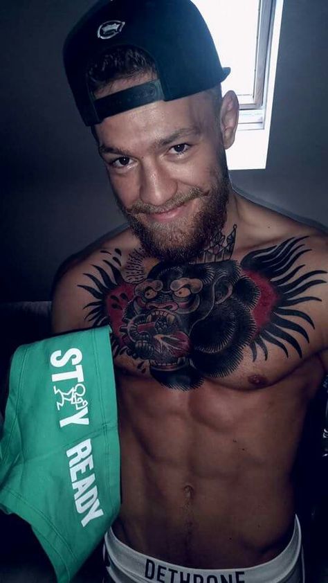 He is so beautiful Connor Macgregor, Conor Macgregor, Conner Mcgregor, Conor Mcgregor Style, Ufc Workout, Notorious Mcgregor, Ufc Conor Mcgregor, Connor Mcgregor, Notorious Conor Mcgregor