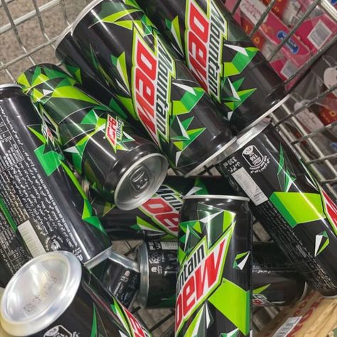 Mnt Dew, Mt Dew, Meaningful Paintings, Ways To Lace Shoes, Creative Instagram Photo Ideas, Mountain Dew, Food Snapchat, Birthday Gift Ideas, Birthday Wishes