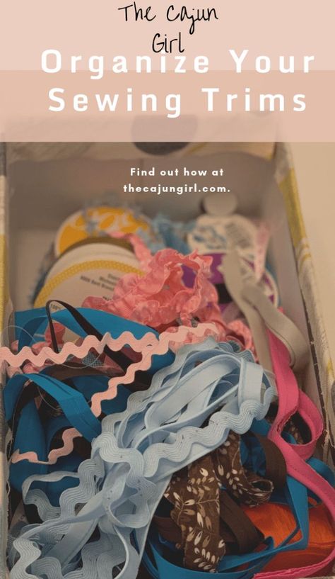 Sewing Pattern Storage Ideas, Organizing Ribbon, Organize Sewing Supplies, Bias Tape Projects, Tape Organization, Organize Ribbon, Sewing Notions Organization, Quilting Storage, Fabric Storage Solutions