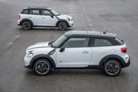 Mini Cooper Paceman (front) vs Countryman Mini Cooper 4 Door, Mini Crossover, Mini Cooper Paceman, Mini Paceman, Mini Copper, Cooper Countryman, Mini Cooper Countryman, Mini Coopers, Engines For Sale