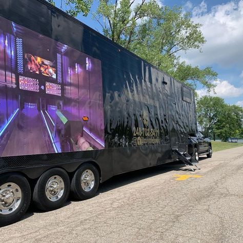 World's First Mobile Bowling Alley Is in a 53-Foot Trailer Trailer Business, Jackson Name, Mobile Business, Steampunk Decor, Bowling Alley, Semi Trailer, Semi Truck, Truck And Trailer, Semi Trucks