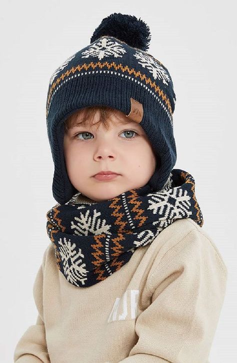 Super warm and cute. Perfect cap for a toddler. It is super comfy and covers his ears. #beanie #winter #hat Boys Winter Hats, Hat For Baby, Knitted Beanie Hat, Xmas Stockings, Winter Cap, Knitted Beanie, Kid's Fashion, Christmas Outfits