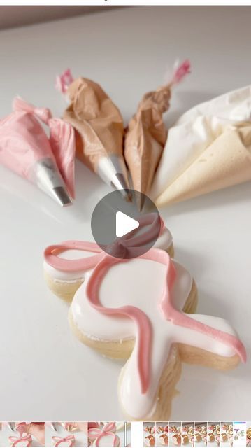 Royal Icing Bows Tutorial, Dance Team Cookies Decorated, Royal Icing Bow, Pacifier Cookies Decorated, Bow Cookies Decorated, Bow Sugar Cookies, Spritzer Cookies, Shoe Cookies, Bow Tutorial