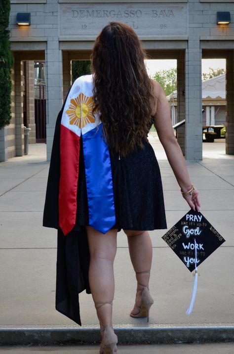 Filipino Graduation Pictures, Filipino Graduation Cap, Filipino Graduation, College Grad Pictures, Filipino Flag, Grad Picture Ideas, College Graduation Pictures Poses, Grad Shoot, Graduation Sash