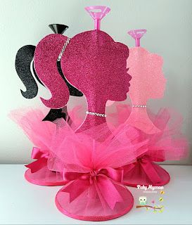 Barbie Centerpieces, Barbie Decorations, Barbie Party Decorations, Barbie Theme Party, Barbie Box, Party Table Centerpieces, Barbie Halloween, Barbie Birthday Party, Unicorn Party Decorations