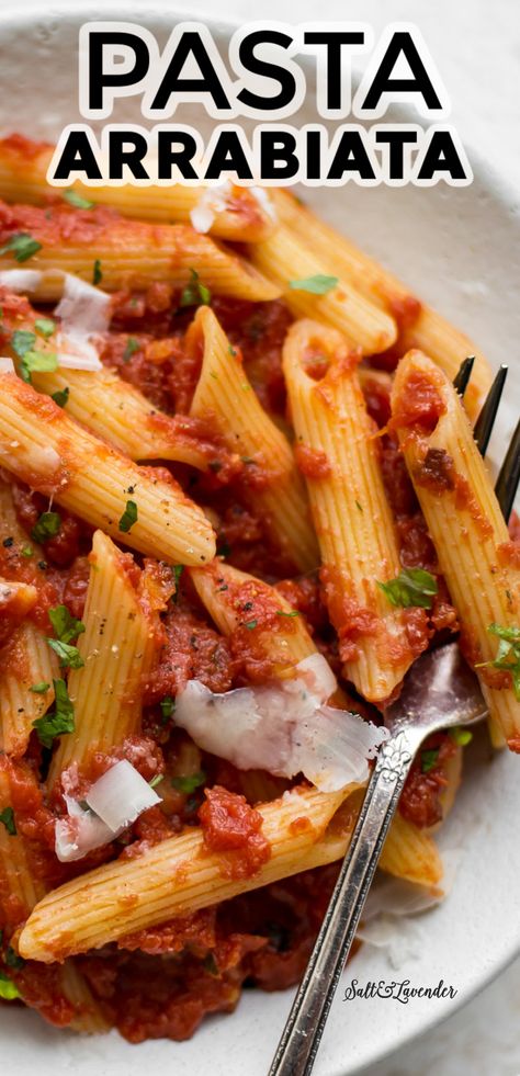 Arabiatta Sauce Pasta, Spicy Arrabiata Pasta, Arribita Pasta, Arabiata Sauce Recipe Pasta, Arriabata Sauce Pasta Dishes, Pasta Arriabata, Arabiatta Pasta Recipes, Arriabata Pasta, Arabiata Pasta Recipe