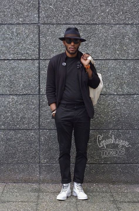 Mos Def, All Black Looks, All Black Everything, Sharp Dressed Man, Black Men Fashion, Well Dressed Men, Inspiration Mode, Mens Street Style, Black Outfit