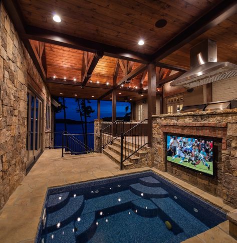 Home Gym Ideas, Hot Tub Room, Piscina Interior, Gym Ideas, Dream House Rooms, Indoor Swimming, Barn Style House, Hot Tub Outdoor, Dream Backyard