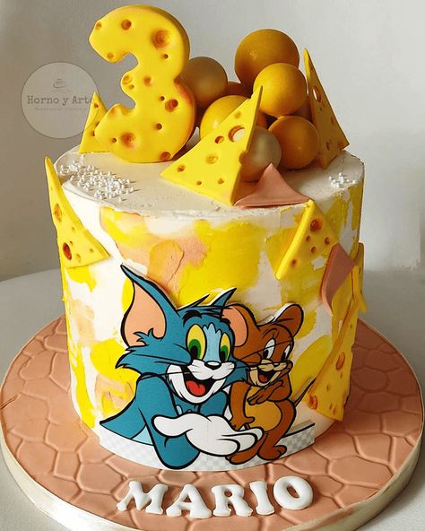 Tom And Jerry Theme Cake, Tom And Jerry Birthday Theme, Tom And Jerry Cake Designs, Tom And Jerry Cake Ideas, Tom And Jerry Birthday Cakes, Tom And Jerry Birthday Party Ideas, Character Birthday Cakes, Tom And Jerry Birthday Party, Cartoon Theme Cake