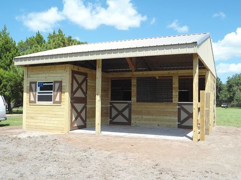 Tack room and shed without stalls for Leal and Casper                                                                                                                                                      More Small Horse Barn Plans, Small Barn Ideas, Small Horse Barn, Small Horse Barns, Horse Shed, Horse Farm Ideas, Horse Barn Ideas Stables, Barn Stalls, Small Barns