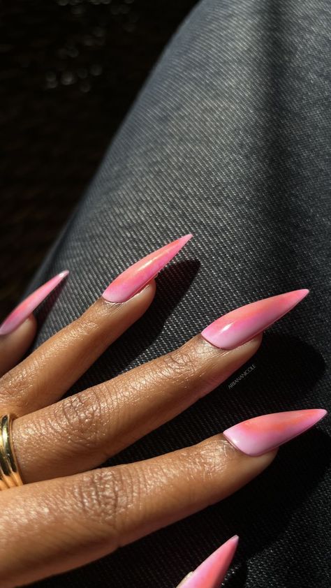 Long stiletto pink aura nails Nails Colors Summer, Almond Summer Nails, Summer Nails Inspiration, Trendy Summer Nails, Summer Nails Summer, Summer Nails Almond, Nails Inspiration Summer, Natural Acrylic Nails, Aura Nails