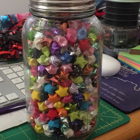 Paper Star Jar Ideas, Paper Stars Jar Aesthetic, Origami Stars Aesthetic, Paper Stars Jar, Bukubuku Stars, Paper Stars Aesthetic, Origami Aesthetic, Star Jar, Big Jar