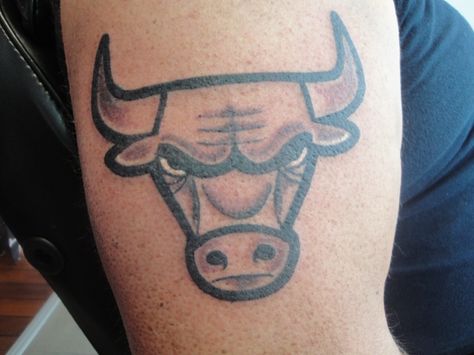 Chicago Bulls Chicago Bulls Tattoo Design, Bulls Tattoo, Toros Tattoo, Chicago Bulls Tattoo, Jordan Tattoo, Basketball Tattoos, Chicago Tattoo, Brian Dawkins, Chicago Bulls Logo