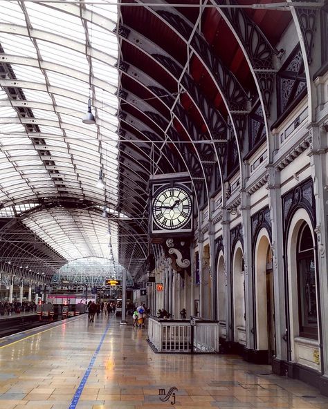 Paddington Station, Westminster. London.- London Paddington Station, Westminster Station, Paddington Station, Highgate Cemetery, Westminster London, Old Train Station, London History, London Photographer, Train Stations