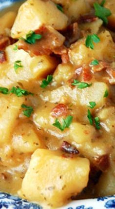 Slow Cooker German Potato Salad, Crockpot German Potato Salad, German Potato Salad Crock Pot, German Dumplings, Oktoberfest Menu, German Potato Salad Recipe, Bacon Potatoes, Potatoe Salad, German Dishes