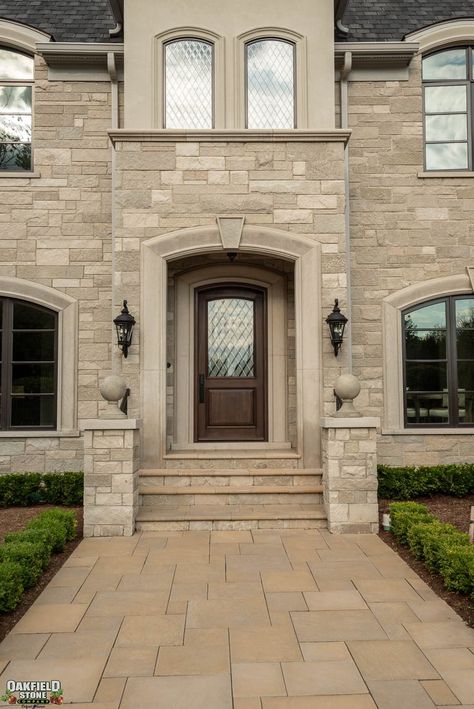 All Stone House Exterior, White Stone House, Pink House Exterior, Exterior Cottage, Veneer Design, Ashlar Pattern, Stone Exterior Houses, Chateaux Interiors, House Front Door Design