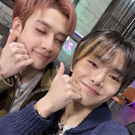 straykids bangchan & jeongin icon #straykids Jeongin And Chan, Jeongin And Bangchan, Bangchan And Jeongin, In Icon, Straykids Bangchan, Kids Icon, Bang Chan, Kids Shows, My World