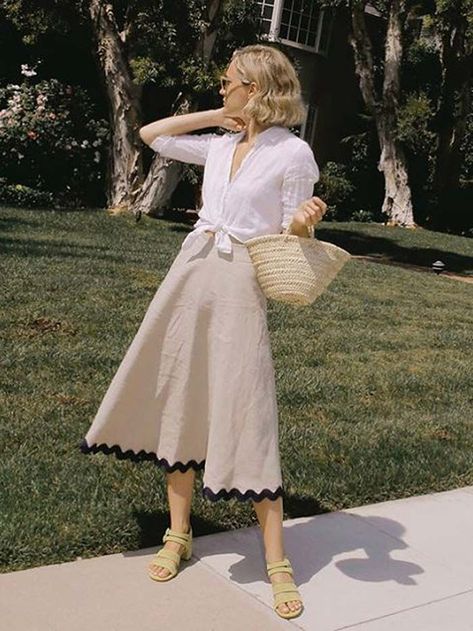 15 '50s-Inspired Outfits You'll Want to Re-Create in 2019 Haley Boyd, 60s Fashion Outfits, 50s Inspired Outfits, 50s Outfit, 50s Outfits, Vintage Inspired Outfits, 9k Followers, Moda Vintage, 60s Fashion