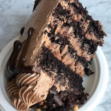 Chocolate Dessert Aesthetic, Chocolate Cake Aesthetic, Dessert Aesthetic, Cake Aesthetic, German Chocolate Cake, Delicacy Food, Food Babe, Food Aesthetics, German Chocolate