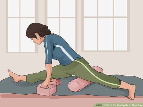 How to Do the Splits in One Day: 12 Steps (with Pictures) The Splits, Cheer Workouts, Plyometric Workout, How To Do Splits, Tight Hip Flexors, Psoas Muscle, Iv Therapy, Easy Stretches, Tight Hips