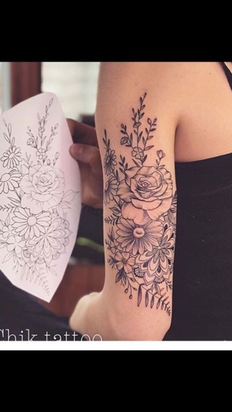 The placement of this one! Flower Mandala Tattoo, Flower Tattoo Drawings, Tattoo Trend, Beautiful Flower Tattoos, Flower Sleeve, Butterfly Tattoos, 문신 디자인, Hand Tattoo, Pattern Tattoo