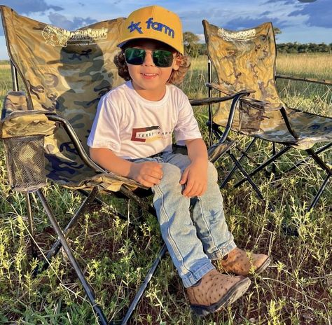 Country Kids Aesthetic, Little Country Boy, Country Baby Pictures, Country Boy Outfits, Country Babies, Boy Babies, Western Kids, Country Baby Boy, Baby Clothes Country