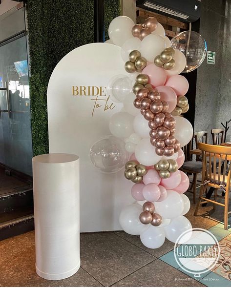 Shower Arch, Baloon Art, Bride To Be Decorations, Bridal Shower Inspiration, Shower Inspiration, Balloon Gift, Home Design Living Room, Bridal Shower Theme, Bride To Be