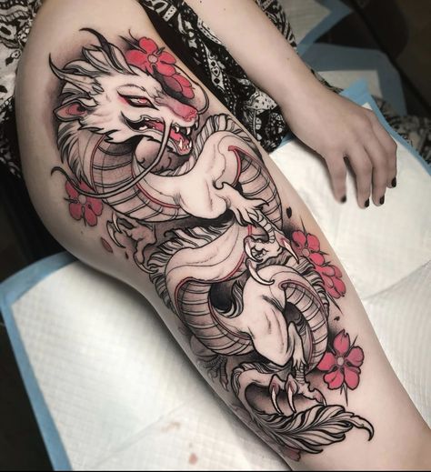 Dragon Tattoo Designs Women, Dragon Thigh Tattoos Women, Dragon Tattoo On Thigh, Dragon Tattoo Hip, Dragon Thigh Tattoo, Thigh Piece Tattoos, Back Of Leg Tattoos, Side Thigh Tattoos, Tattoos Instagram