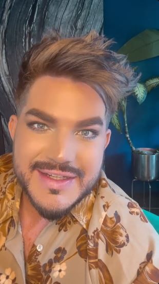 Home / Twitter Bon Jovi Videos, Adam Lambert Whataya Want From Me, Queen Adam Lambert Tour, Jon Bon Jovi Sleeping, King Of Queens, Adam Style, Bon Jovi Memes Funny, Adam Lambert, Style Icon