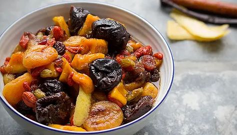 Stewed Dried Fruit Recipe, Stewed Fruit Compote, Stewed Fruit Breakfast, Stewed Fruit, Frugal Cooking, Fruit Compote, Yum Recipes, Flower Water, Lemon Rind