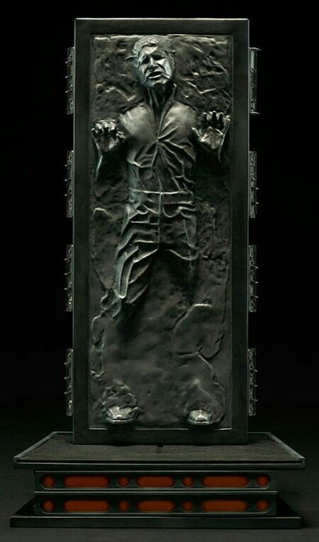 HAN SOLO IN CARBONITE M50 Gas Mask, Han Solo In Carbonite, Han Solo Carbonite, Classic Star Wars, Han Solo, Hans Solo, Halloween 2024, Gas Mask, Boba Fett