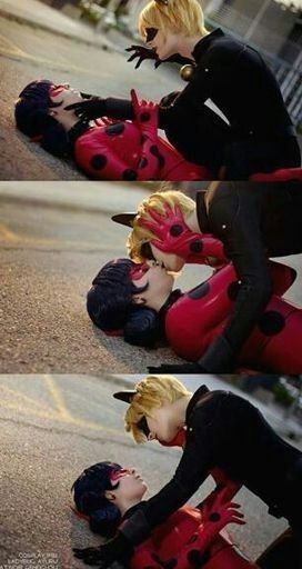 Ladybug Kiss, Ladybug Outfits, Gothic Kawaii, Ladybugs Movie, Cosplay Inspiration, Ladybug Wallpaper, Miraculous Ladybug Fanfiction, Marinette And Adrien, Miraculous Characters