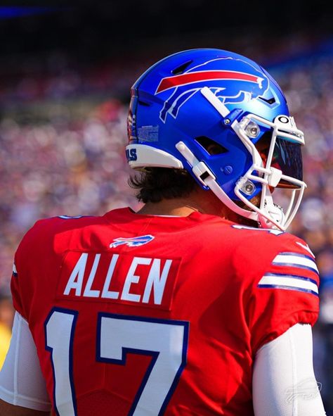 Cute Backrounds, Blue Helmet, Nfl Football Art, Stefon Diggs, Buffalo Bills Football, Bills Football, Nfl Photos, Josh Allen, Nfl Buffalo Bills