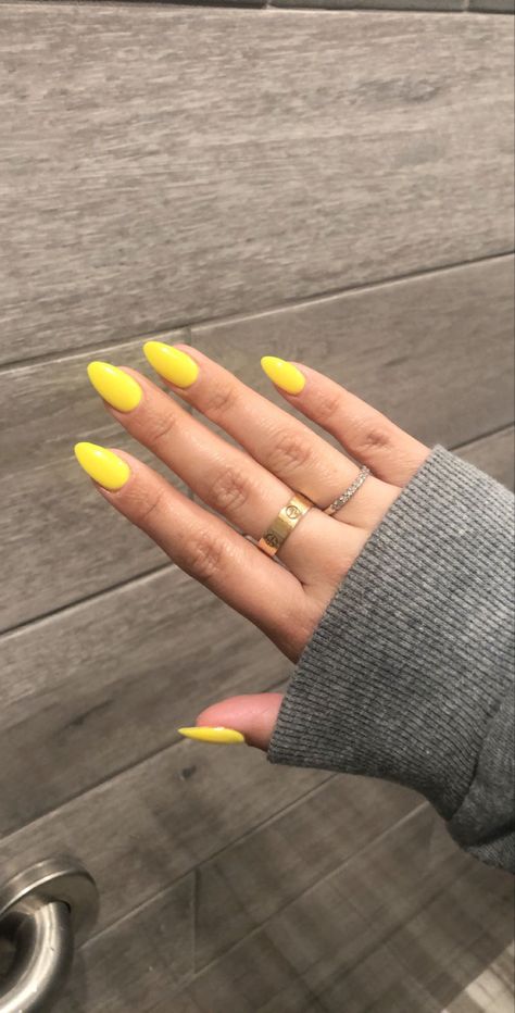 Short Yellow Almond Nails, Yellow Nails Design Almond Shape, Yellow Nails Almond Shape, Yellow Almond Acrylic Nails, Yellow Acrylics Almond, Pastel Yellow Almond Acrylic Nails, Bright Yellow Almond Nails, Yellow Almond Nails, Acrylic Nails Yellow