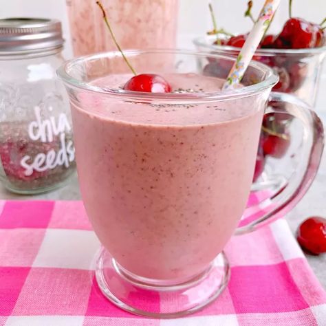 Today, we're making Cherry Ginger Smoothies! This smoothie is super easy to whip up thanks to a shortcut ingredient. And, it's bursting at the seams with sweet and spicy delicious flavor!Let's start with the cherries. We want to use sweet, dark cherries for the recipe. This is a breakfast smoothie, after all, so sour is not what we're going for here. You can buy frozen cherries all ready to go for you in the freezer section of the grocery store; or you can do like I did and buy a cou… Cherry Smoothie Recipes, Ginger Smoothie Recipes, Chia Seed Coconut Milk, Cherry Smoothie, Ginger Smoothie, Smoothie Prep, Frozen Cherries, Vanilla Almond Milk, Sour Cherry