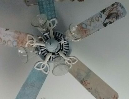 update your ugly ceiling fans, The finished product in my bird room Ceiling Fan Redo, Ceiling Fan Diy, Ceiling Fan Update, Simple Ceiling Fan, Mason Jar Bird Feeders, Bird Room, Brass Ceiling Fan, Upcycle Storage, Ceiling Fan Makeover