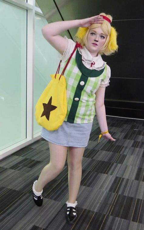 Isabelle Animal Crossing Cosplay, Acnh Cosplay, Isabelle Cosplay, Animal Crossing Bell Bag, Isabelle Animal Crossing, Greek Graphics, Animal Themed Birthday Party, Spooky Ideas, Felt Star