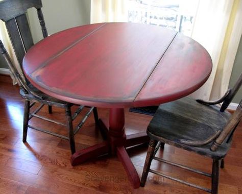 See the paint technique she used to get the black edges - red painted drop leaf table from Scavenger Chic Kitchen Table Makeover, Oak Chair, Red Table, Table Makeover, Painted Chairs, Red Rooms, Drop Leaf Table, Painted Table, Leaf Table