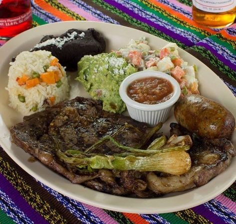 Guatemalan Desserts, Guatemalan Food, Recetas Salvadorenas, Guatemalan Recipes, Brown Food, Foreign Food, Sunday Recipes, Rib Eye, Bbq Sauce Recipe