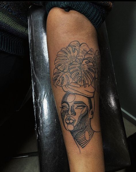 Back Of The Knee Tattoos For Women, Loc Tattoos For Women, Afro Americana Tattoo, Afrocentric Tattoos For Women, Tattoos On Black Skin, Neotrad Tattoos, Black Goddess Tattoo, Afro Silhouette, Afro Tattoo