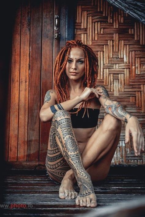 https://www.instagram.com/tattoos_saved_my_life/ Tattoed Women, Tattooed Women, Tattoed Girls, Inked Babes, Hot Tattoos, Female Tattoo, Beauty Tattoos, Beautiful Tattoos, Inked Girls