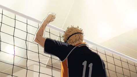 #wattpad #fanfiction ✨ Hope you enjoy ✨ Note: Gifs and pictures are not mine Haikyuu Gif, Haikyuu Tsukishima, Nishinoya Yuu, Tsukishima Kei, Haikyuu Karasuno, Haikyuu Wallpaper, Haikyuu Characters, Anime Meme, Yamaguchi