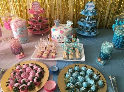 31 Fun And Sweet Gender Reveal Party Ideas Gender Reveal Dessert, Gender Reveal Food, Gender Reveal Party Food, Gender Reveal Box, Simple Gender Reveal, Gender Reveal Baby Shower Themes, Creative Gender Reveals, Baby Gender Reveal Party Decorations, Gender Reveal Party Games