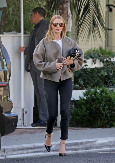 Rosie Huntington Whiteley Style, Street Style London, Style Casual Chic, Moda Streetwear, Rosie Huntington, Huntington Whiteley, Mode Chic, Rosie Huntington Whiteley, Mode Ootd