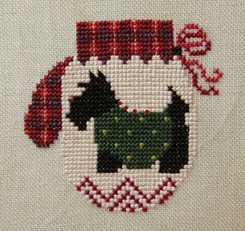 Scottie Dog Crafts, Cricket Collection, Cross Stitch Freebies, Scottish Terriers, Cross Stitch Christmas, Winter Cross Stitch, Needlepoint Christmas, Cross Stitch Needles, Cross Stitches