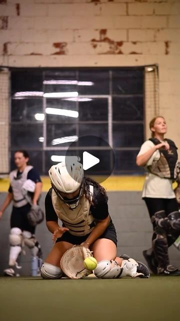 Jen Schro Catching on Instagram: "Block to throws + game winners = best defensive catchers in the game✨" Catcher Drills, Softball Catcher Drills, Bachata Outfit, Throwing Games, Softball Drills, Softball Catcher, Softball Hairstyles, Black Kids Hairstyles, Curly Hair Women