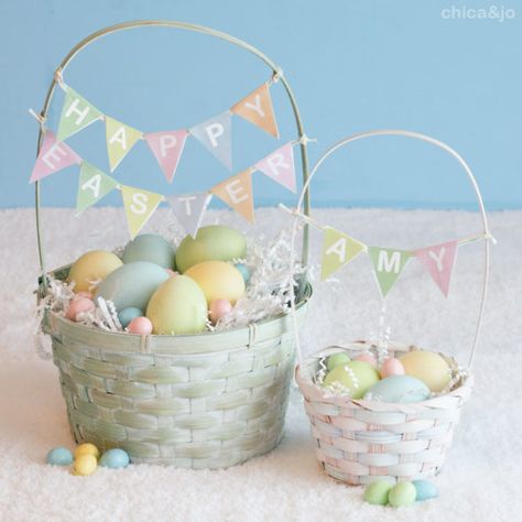 Easter Basket Decorating Ideas, Easter Basket Aesthetic, Easy Easter Dinner Ideas, Paas Brunch, Babysitting Aesthetic, April Vibes, Happy Easter Decoration, Easter Basket Decor, Easy Easter Dinner